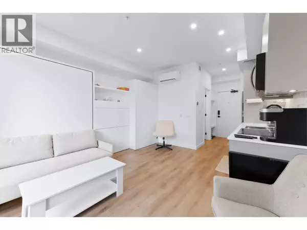 Kelowna, BC V1Y0M7,1274 Devonshire AVE #306