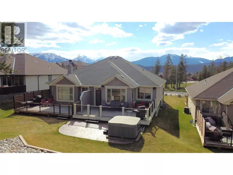 4886 Ridge Road, Radium Hot Springs, BC V0A1M0