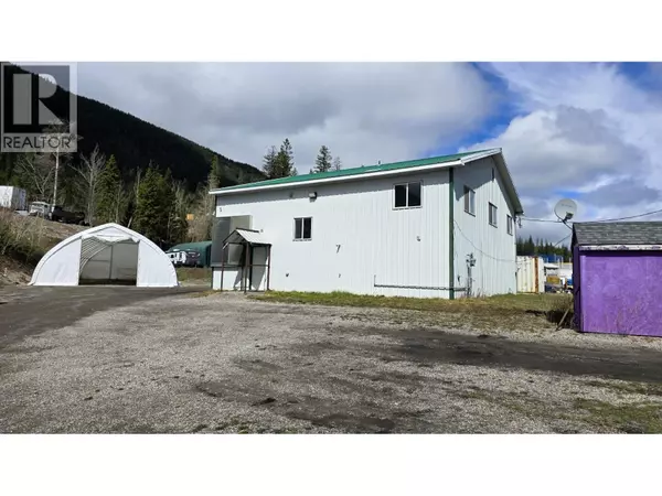 7 Inkaneep Road, Elkford, BC V0B1H0