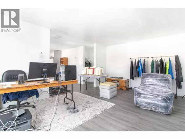 Kelowna, BC V1Y3P9,1352 Alder Court