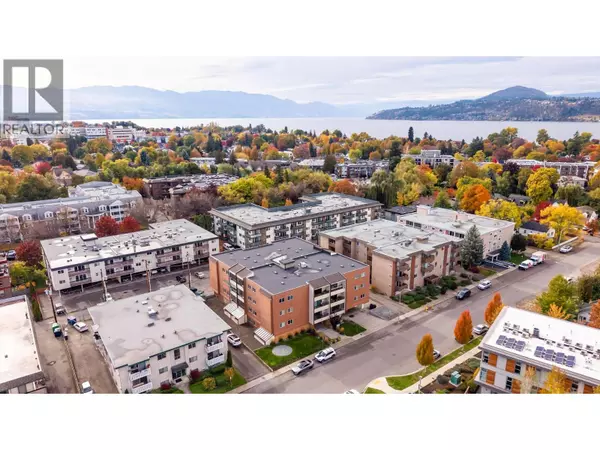 Kelowna, BC V1Y5Y8,555 Rowcliffe AVE #403