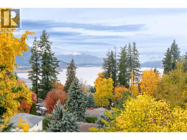 Salmon Arm, BC V1E2M9,1681 18 Avenue SE