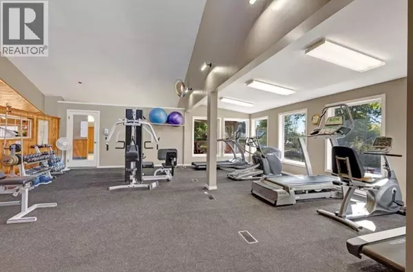 Kelowna, BC V4V1P4,415 Commonwealth RD #332