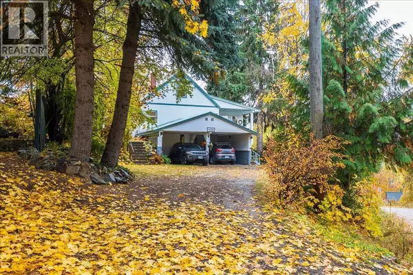 1486 Esling Drive, Rossland, BC V0G1Y0