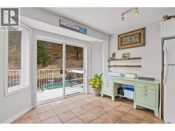 Peachland, BC V0H1X4,5817 Victoria Street