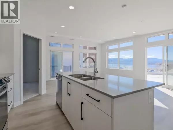 Summerland, BC V0H1Z1,13417 Lakeshore DR South #201