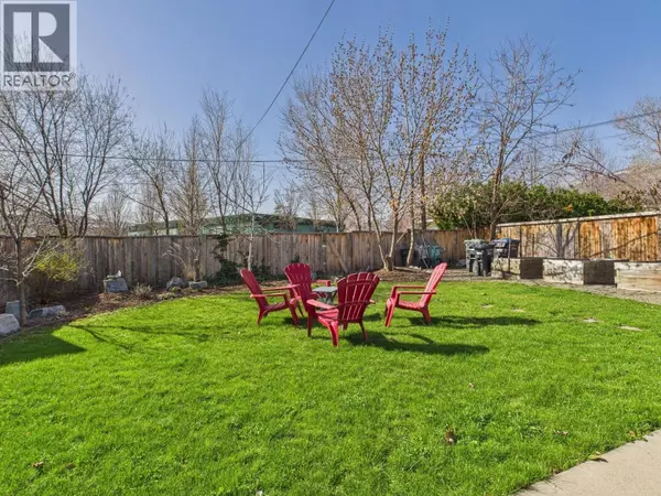 555 School Avenue, Oliver, BC V0H1T0