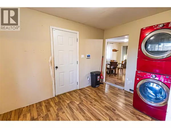 Pouce Coupe, BC V0C2C0,4912 47 Avenue