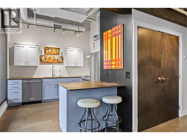 Kelowna, BC V1Y1P7,1630 Pandosy ST #605