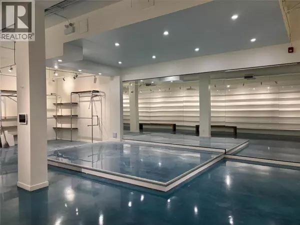 Kelowna, BC V1Y6N7,440 Bernard Avenue