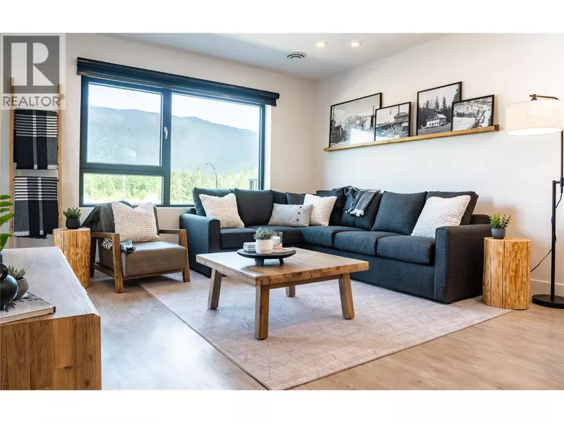 1701 Coursier AVE #2206, Revelstoke, BC V0E2S3