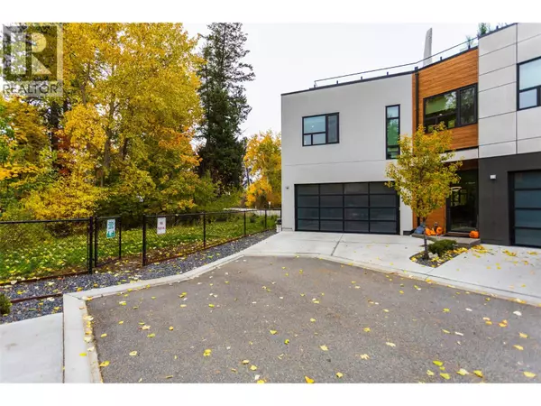 525 McClure RD #9, Kelowna, BC V1W1K9