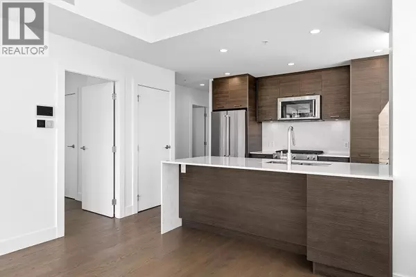 Kelowna, BC V1Y0J4,1191 Sunset DR #802