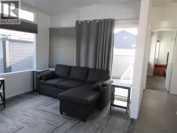 Kelowna, BC V4V1P4,415 Commonwealth RD #242