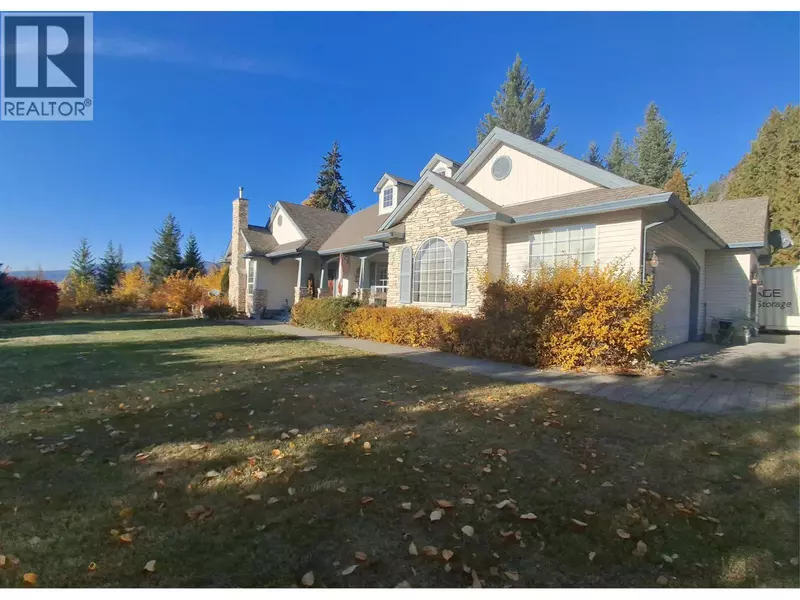 3267 Roncastle Road, Blind Bay, BC V0E1H1