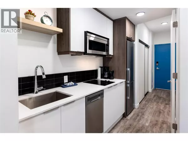 Kelowna, BC V1Y4X6,1083 KLO RD #309