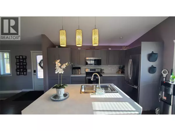 Kelowna, BC V1V2B6,2670 GLENMORE RD Road