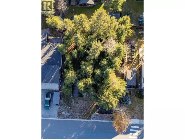 Golden, BC V0A1H0,1526 Cedar Street