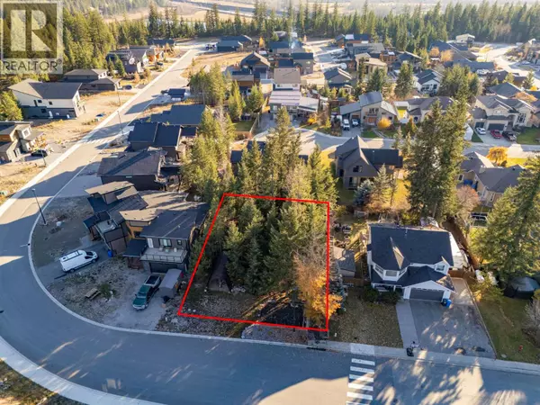 Golden, BC V0A1H0,1526 Cedar Street