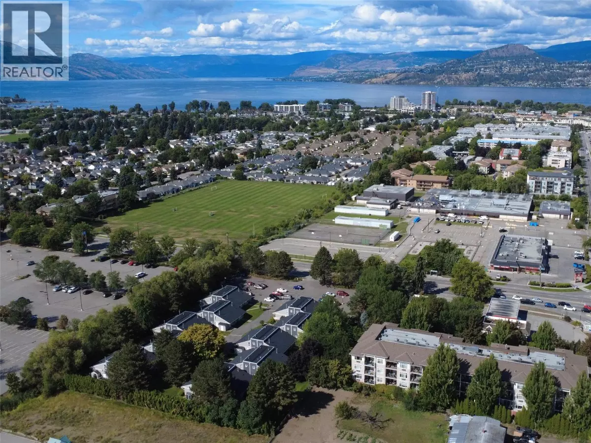 Kelowna, BC V1W3N6,3155 Gordon DR #304