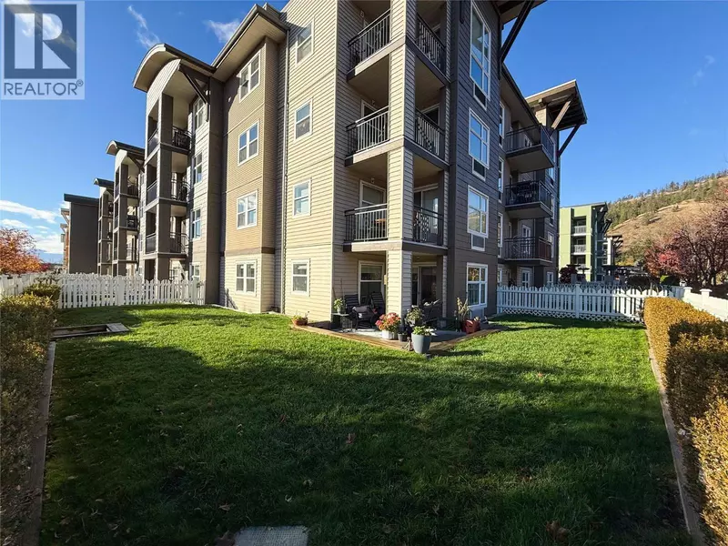 533 Yates RD #114, Kelowna, BC V1V2T7