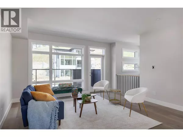 Kelowna, BC V1V2B5,3425 Hilltown DR #6