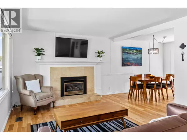 Kelowna, BC V1Y4L5,1112 Pinecrest Lane