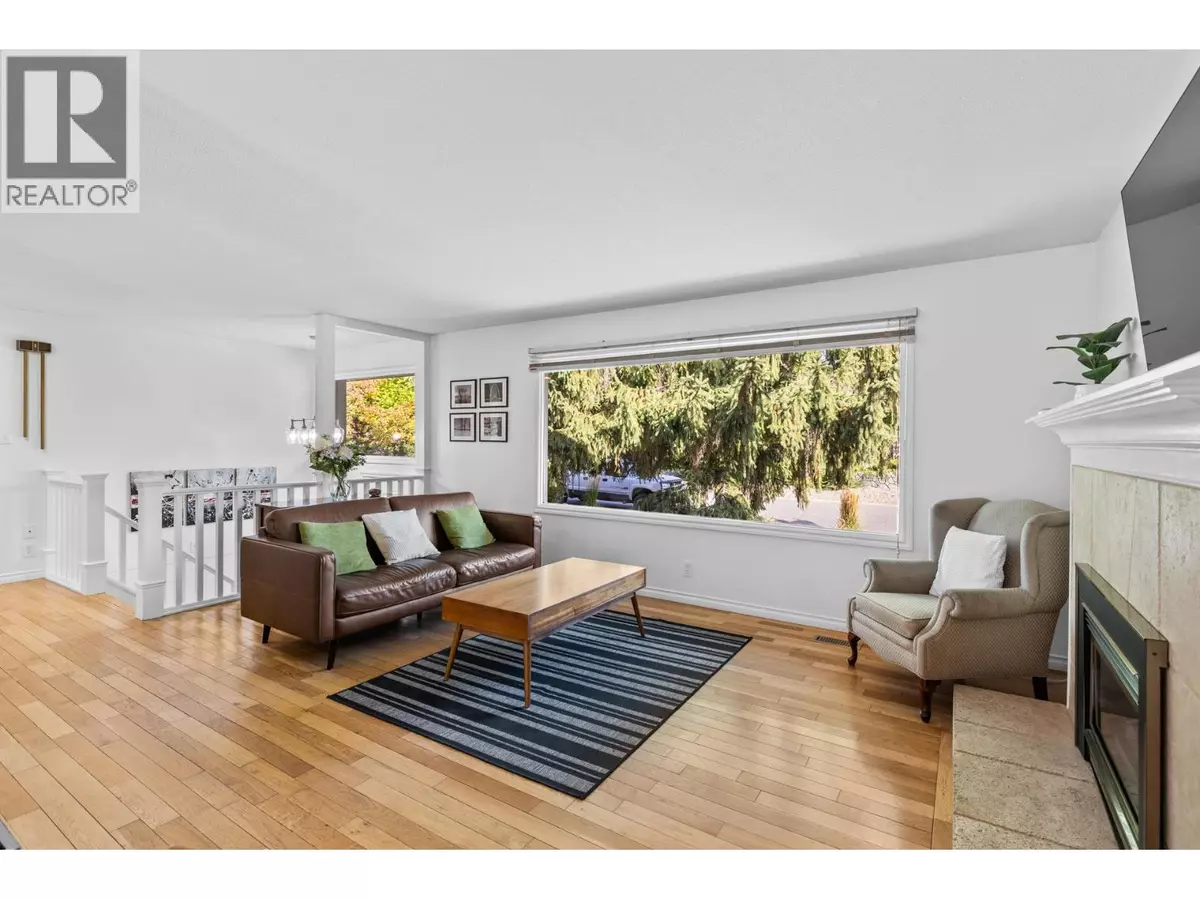 Kelowna, BC V1Y4L5,1112 Pinecrest Lane