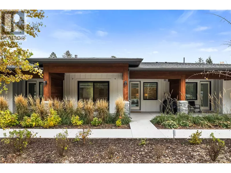 1979 Country Club DR #20, Kelowna, BC V1V0H6