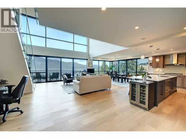 Kelowna, BC V1V0B9,3475 Granite Close #401