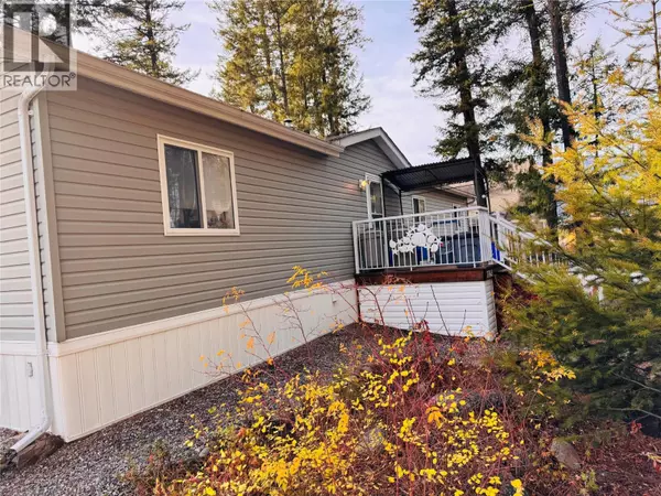 Christina Lake, BC V0H1E0,7743 MCRAE Road