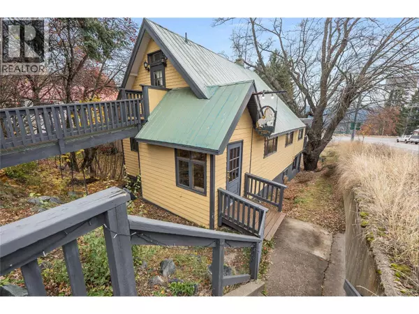 2207 Columbia Avenue, Rossland, BC V0G1Y0