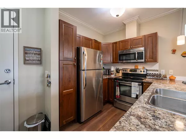 Vernon, BC V1T0A7,3010 35 ST #402