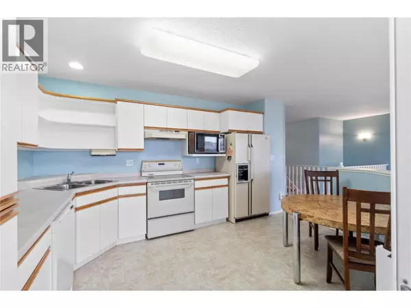 Kamloops, BC V1S1T1,2022 PACIFIC WAY #27