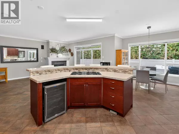 Kelowna, BC V1W4T4,665 Cook RD #208