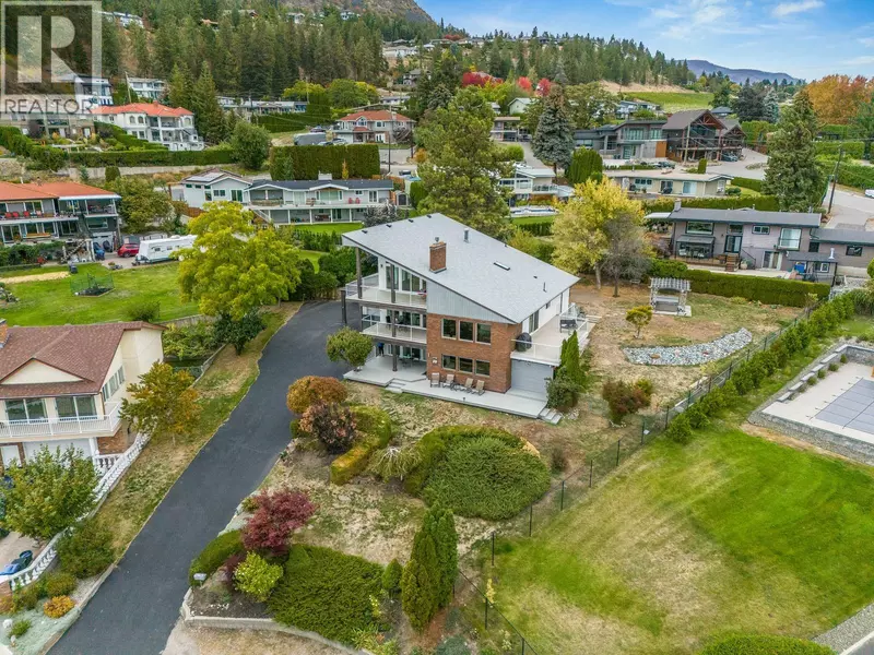 3137 Vector Drive, West Kelowna, BC V1Z3B1