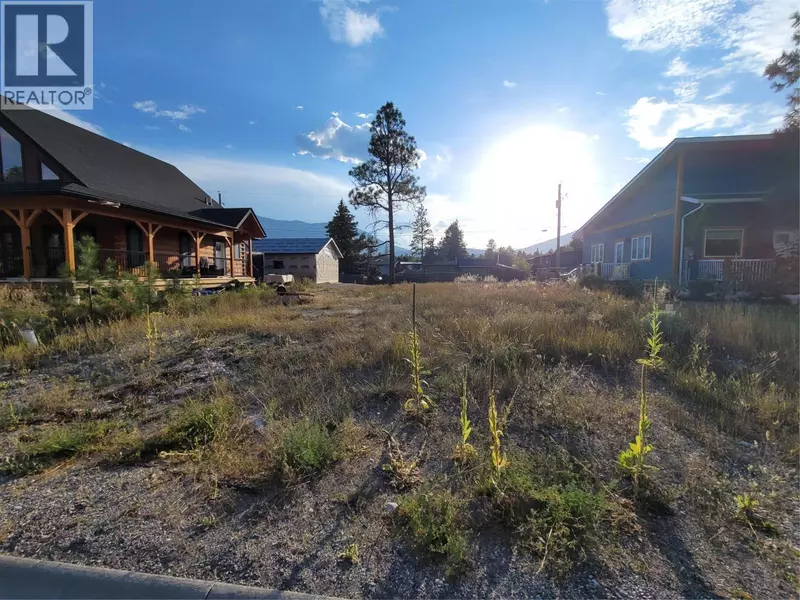 8775 Mountainview Street Lot# Lot 2, Canal Flats, BC V0B0B3