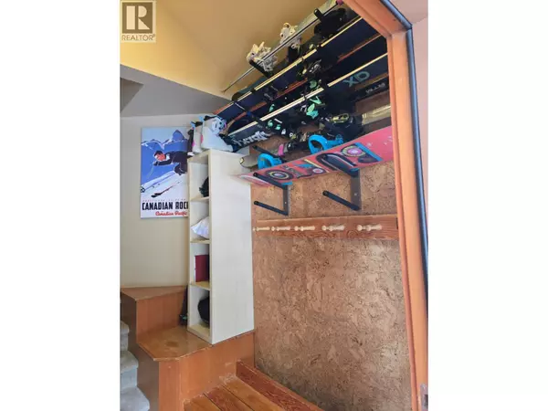 Panorama, BC V0A1T0,2002 Panorama DR #15