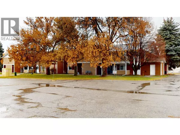 Cranbrook, BC V1C5T4,2365 12 ST North #203