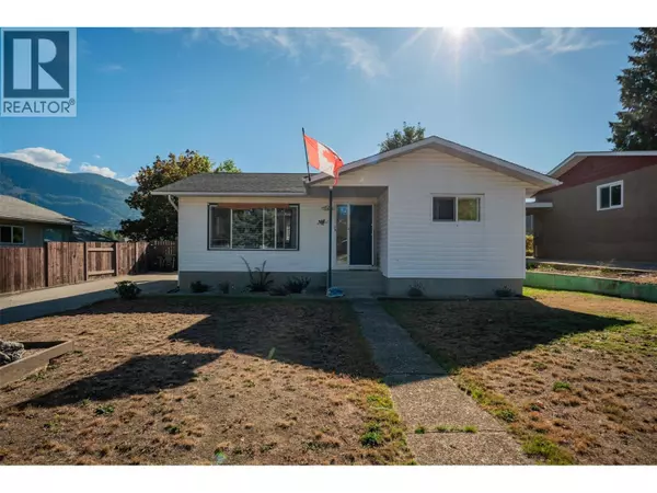 Castlegar, BC V1N2M4,204 Pinewood Drive