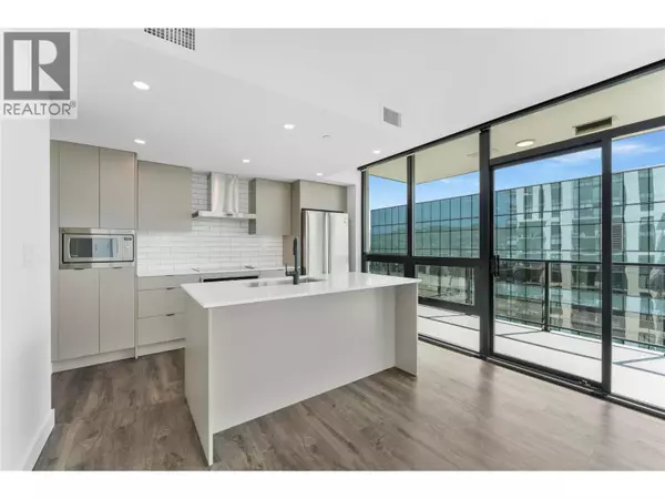 Kelowna, BC V1Y2E4,1471 St. Paul ST #2005