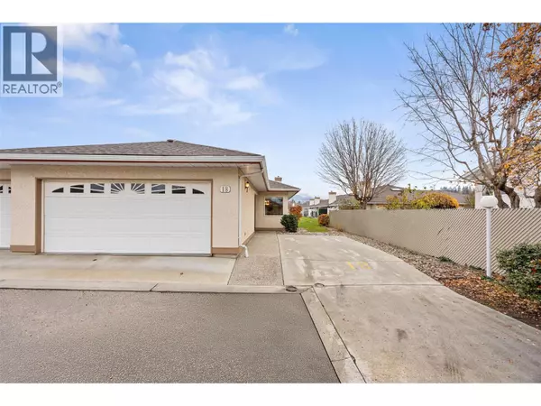 1874 Parkview CRES #18, Kelowna, BC V1X7G6