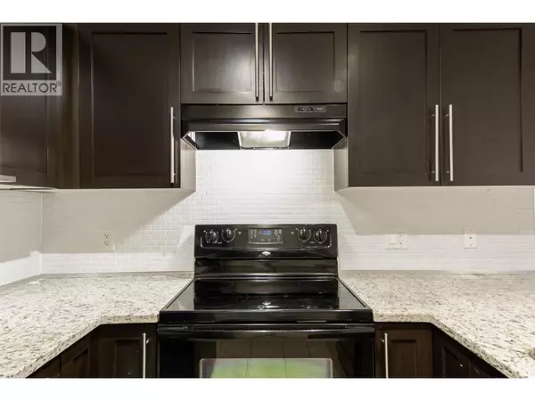 Kelowna, BC V1Y9Z1,1083 Sunset DR #303