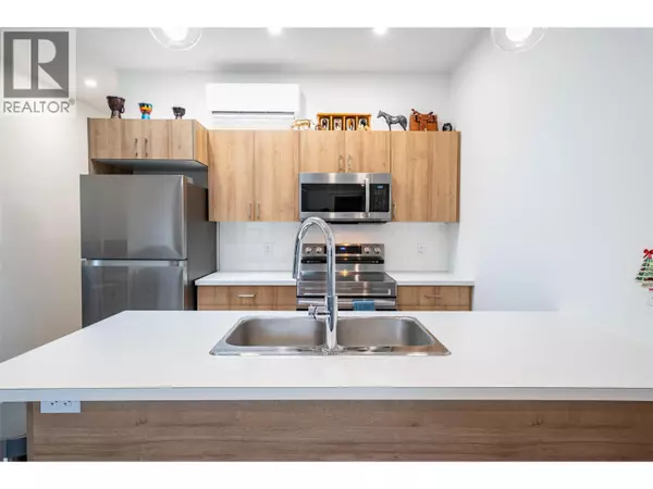 Kelowna, BC V4V1E8,8900 Jim Bailey RD #206E