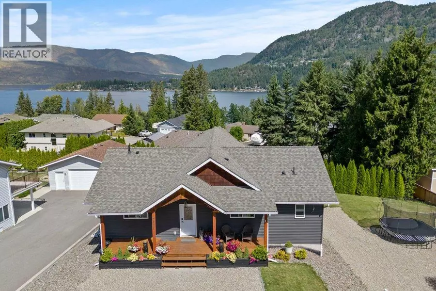 2421 Sunrise Boulevard, Blind Bay, BC V0E2W2
