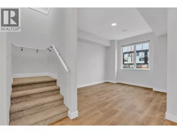 Penticton, BC V2A1K8,726 Westminster AVE West #103