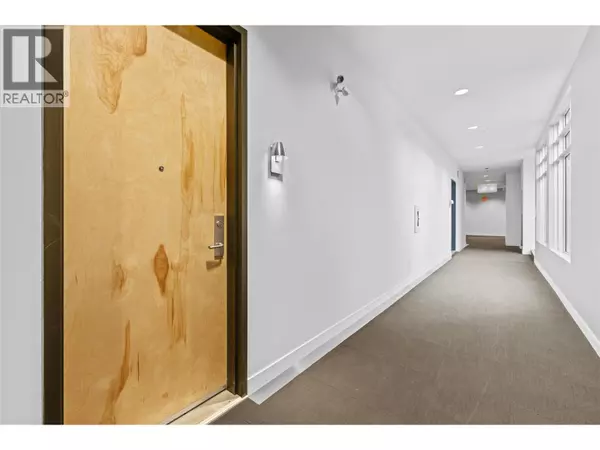 Kelowna, BC V1Y3B2,1495 Graham ST #406