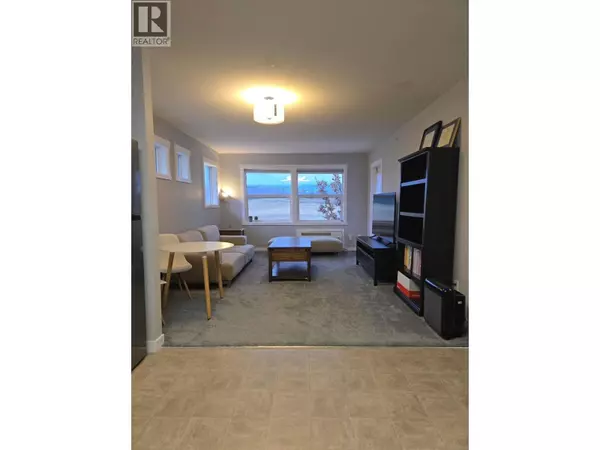 Kelowna, BC V1V2C5,1479 Glenmore RD North #308