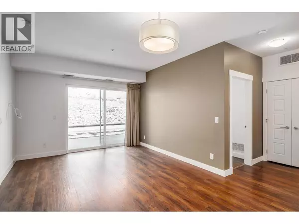 Kelowna, BC V1V3C8,975 Academy WAY #214