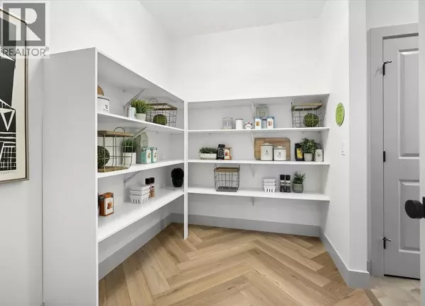 Kelowna, BC V1W0C3,1062 Emslie Street